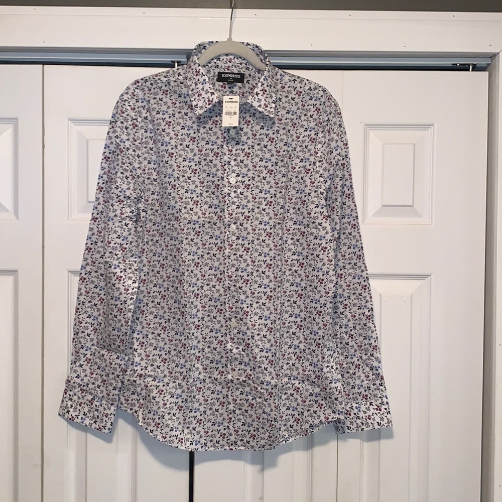 Men’s medium Express classic shirt